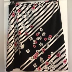 Express black white pink skirt size 6